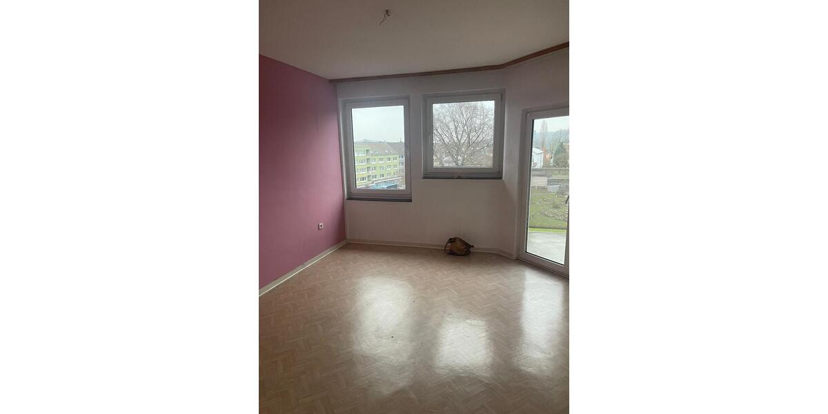 3 Zimmer Wohnung 61 qm, Aufzug,Balkon, Stellplatz 42289 Wuppertal 3 zimmer