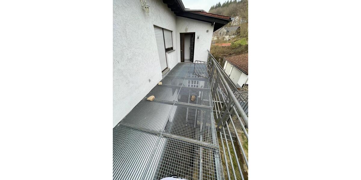 Dachgeschoßwohnung Oberthal - 3 Zimmer, 97 m&sup2;, 850&euro; | Angebot:25993392