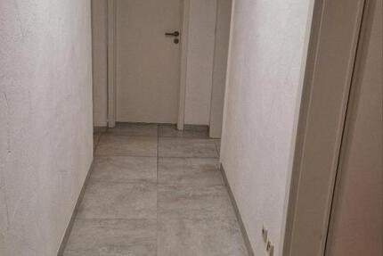 2 Zimmer Whg. 50qm EinbaukücheKellerWaschraumStellplatz 2 zimmer