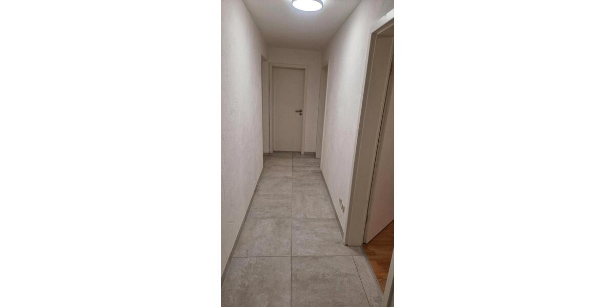 2 Zimmer Whg. 50qm EinbaukücheKellerWaschraumStellplatz 2 zimmer