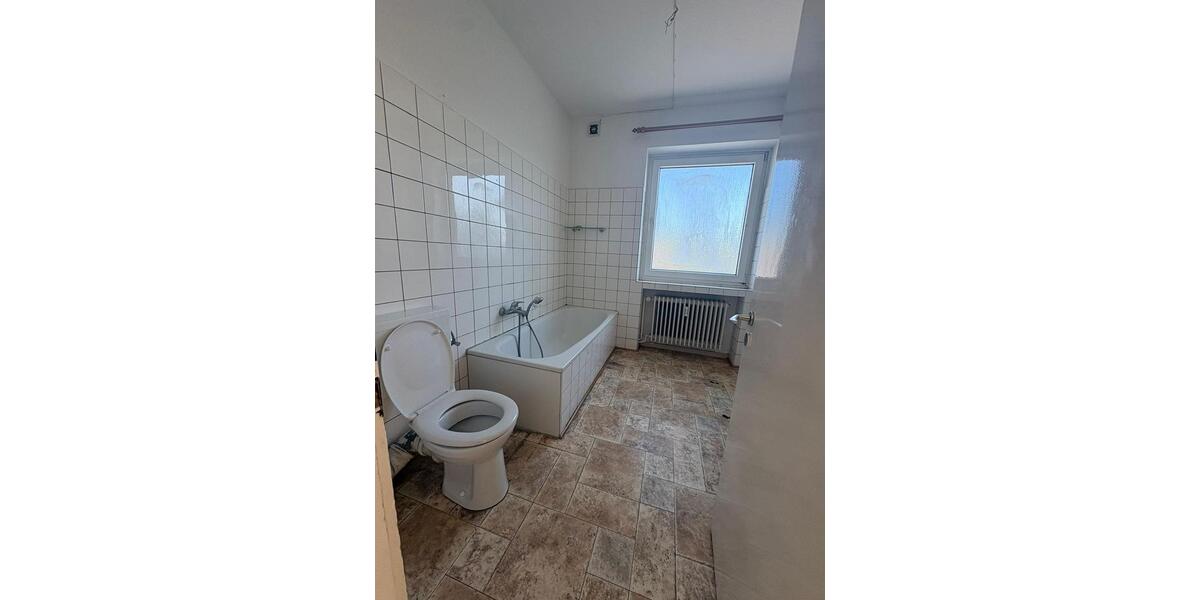 Dachgeschoßwohnung Oldenburg Ziegelhof - 4 Zimmer, 100 m&sup2;, 575&euro; | Angebot:26636409
