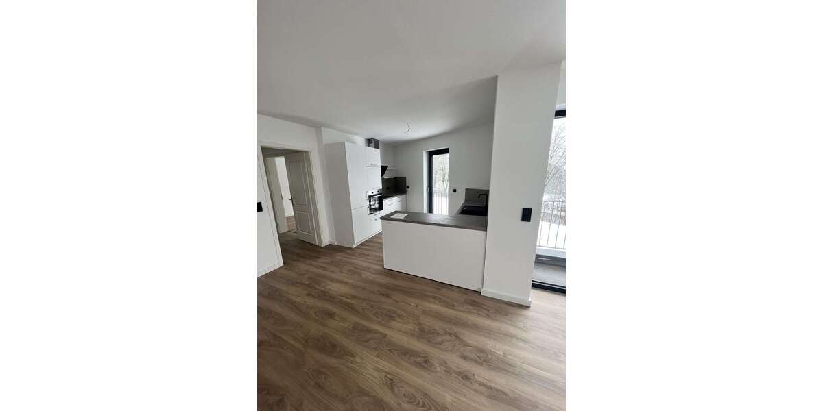 Etagenwohnung Windeck - 2 Zimmer, 77 m&sup2;, 840&euro; | Angebot:24978068