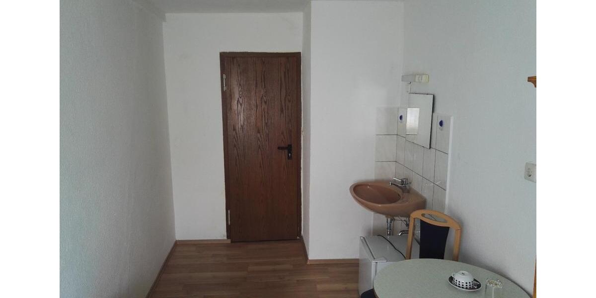 Wohnen auf Zeit Billigheim - 1 Zimmer, 15 m&sup2;, 290&euro; | Angebot:25989582