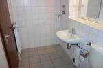 EDISONALLEE BRÜSER BERG HELL + RUHIG BALKON WANNENBAD PARKETT EBK MÖGL. TG-STELLPL. 2. ETAGEAUFZUG