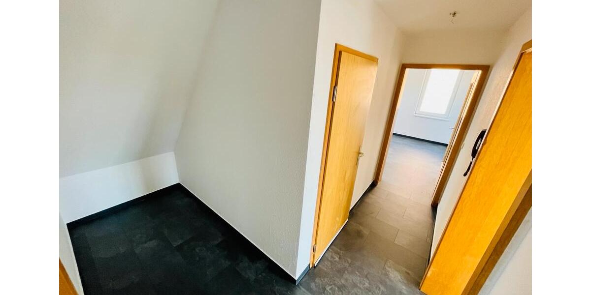Dachgeschoßwohnung Halberstadt - 3 Zimmer, 68 m&sup2;, 440&euro; | Angebot:25498153