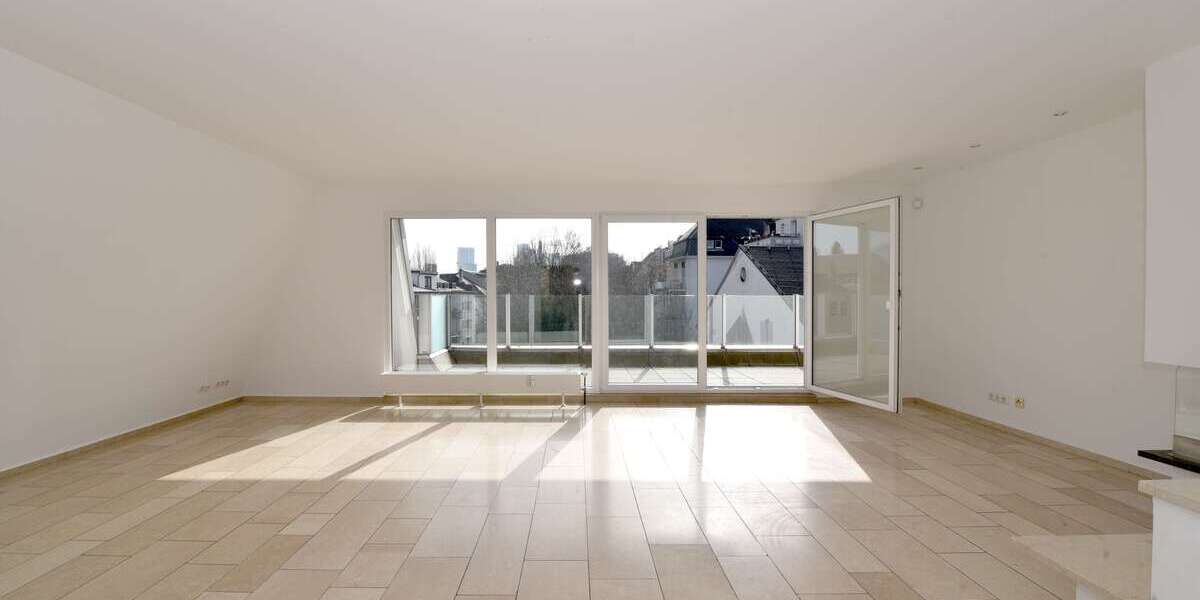 Etagenwohnung Frankfurt Bockenheim - 4 Zimmer, 153 m&sup2;, 2.800&euro; | Angebot:26104242