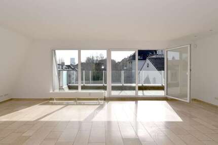 Wohnung Frankfurt Bockenheim - 4 Zimmer, 153 m&sup2;, 2.800&euro; | Angebot:26104242