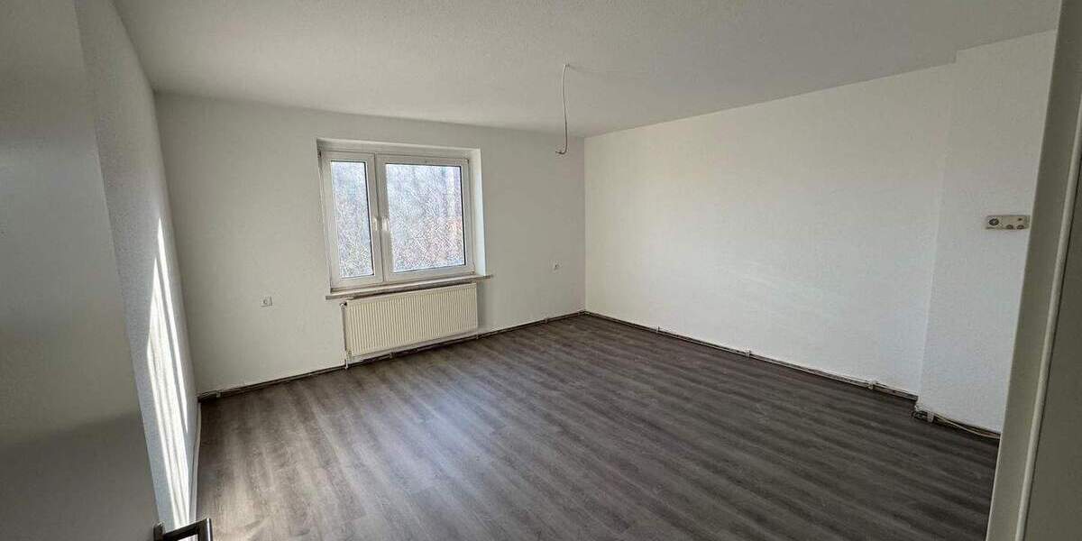 Etagenwohnung Zeitz - 4 Zimmer, 73 m&sup2;, 450&euro; | Angebot:25728357