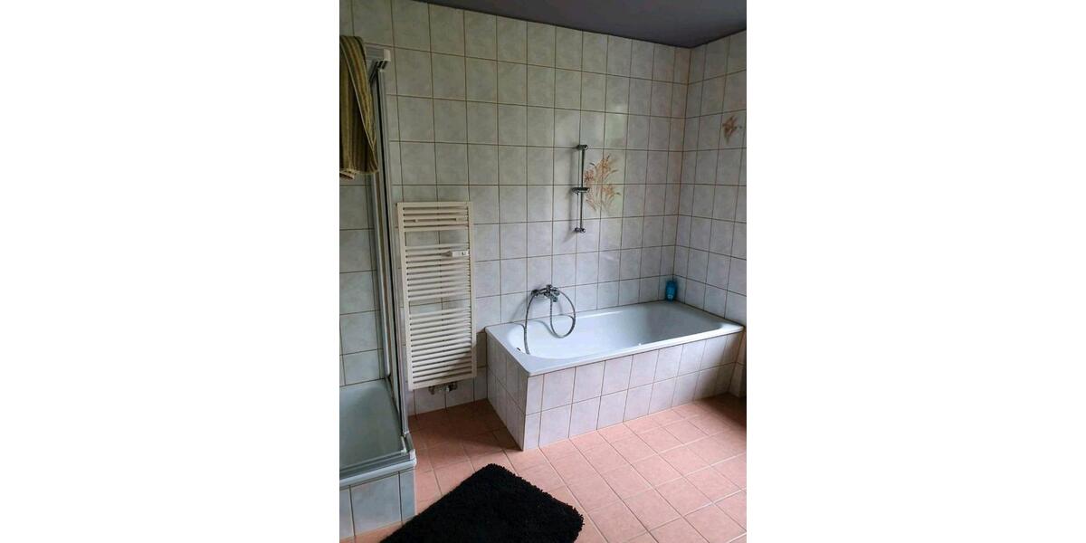 Villa Pausa-Mühltroff Mühltroff - 9 Zimmer, 320 m&sup2;, 2.500&euro; | Angebot:26365581