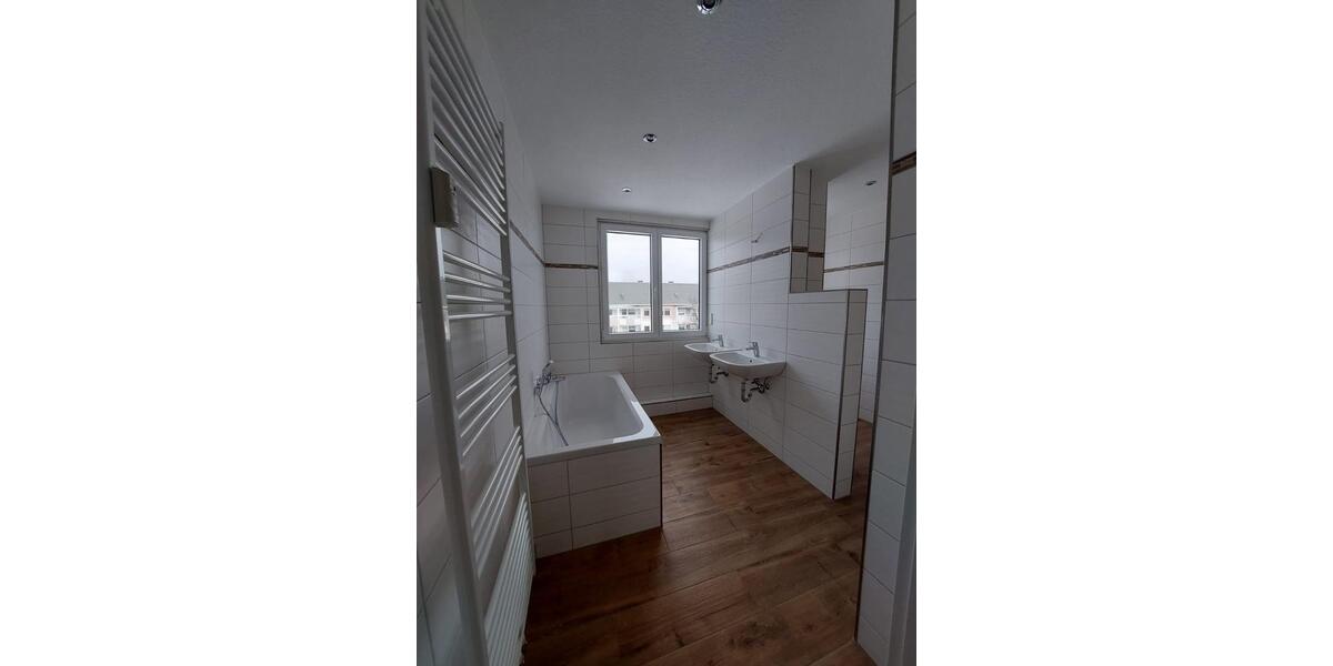 Etagenwohnung Annaberg-Buchholz Buchholz - 5 Zimmer, 115 m&sup2;, 690&euro; | Angebot:25363740