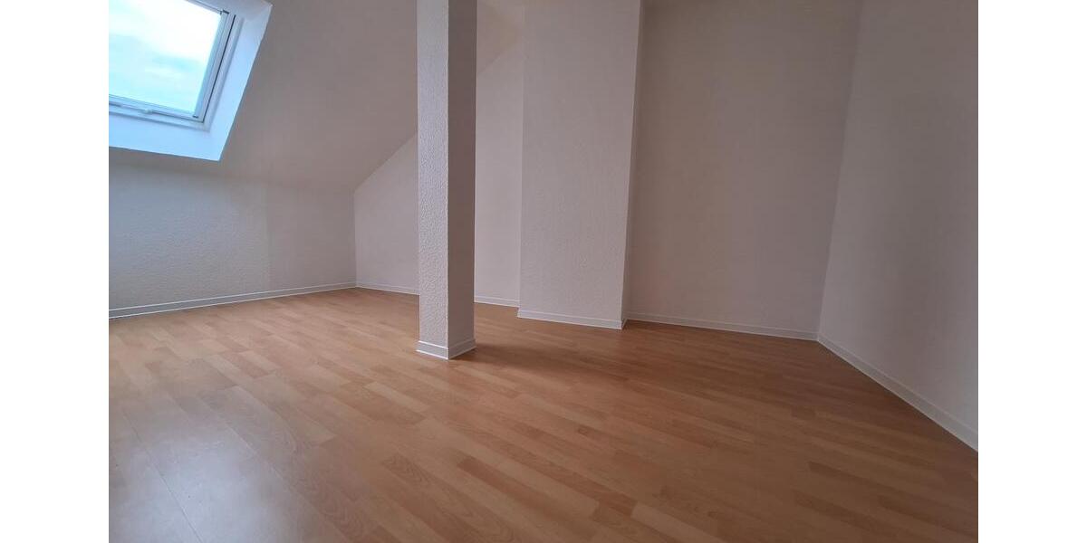 Dachgeschoßwohnung Uslar - 3 Zimmer, 81 m&sup2;, 468&euro; | Angebot:24672733