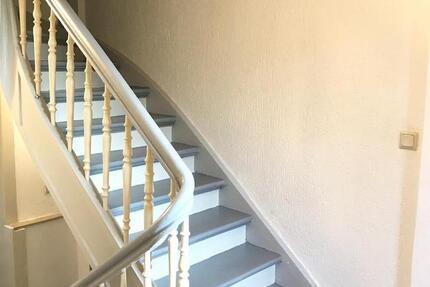 Großzügiges möbliertes Zimmer in WG 1 zimmer