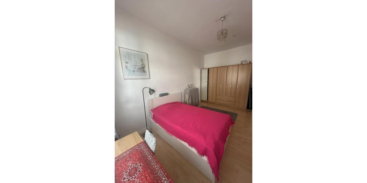 Wohnen auf Zeit Saarbrücken Neue Bremm - 1 Zimmer, 23 m&sup2;, 405&euro; | Angebot:26424874