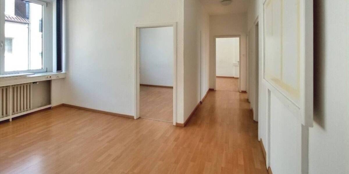 Gewerbeobjekt Kassel Mitte - 7 Zimmer, 1.570&euro; | Angebot:25996556
