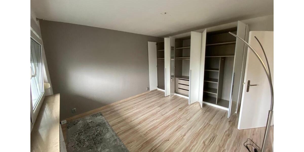 Etagenwohnung Neunkirchen Kohlhof - 4 Zimmer, 89 m&sup2;, 800&euro; | Angebot:24745400