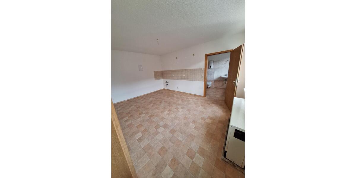Etagenwohnung Altentreptow - 1 Zimmer, 60 m&sup2;, 330&euro; | Angebot:23817828