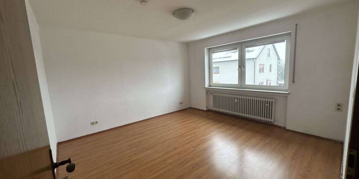 Etagenwohnung Bayern - Asbach-Bäumenheim Asbach-Bäumenheim - 4 Zimmer, 117 m&sup2;, 1.000&euro; | Angebot:25985882