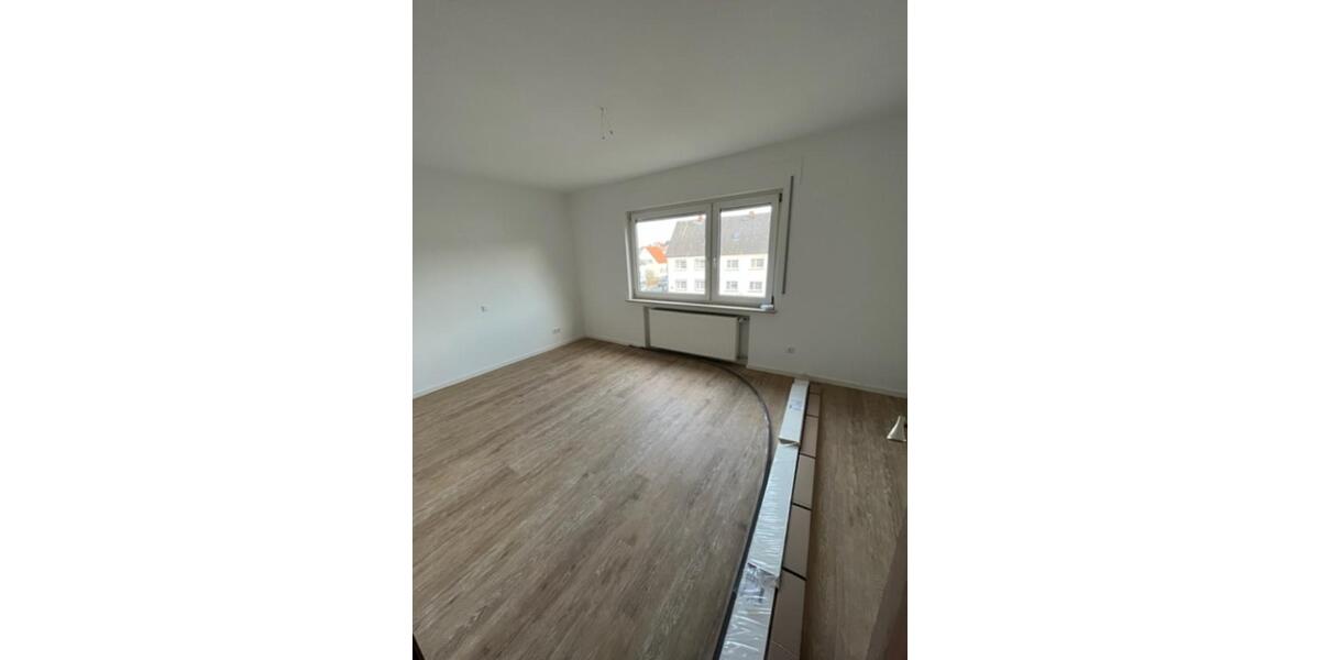 Etagenwohnung Roßdorf - 4 Zimmer, 113 m&sup2;, 1.200&euro; | Angebot:24239924