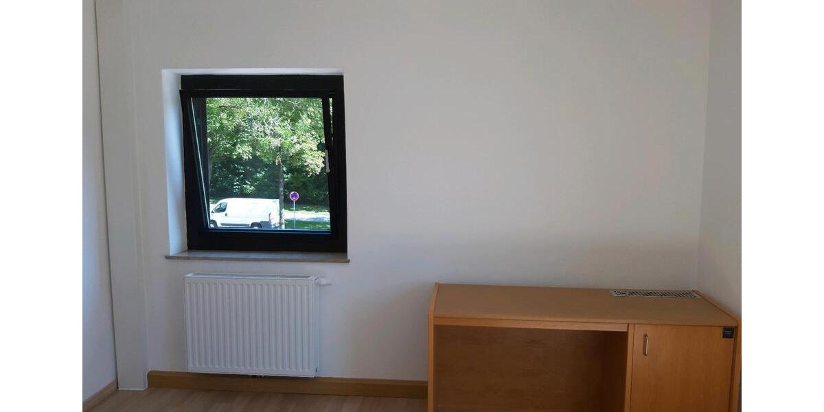 Wohnen auf Zeit Schwandorf - 1 Zimmer, 25 m&sup2;, 700&euro; | Angebot:25795243