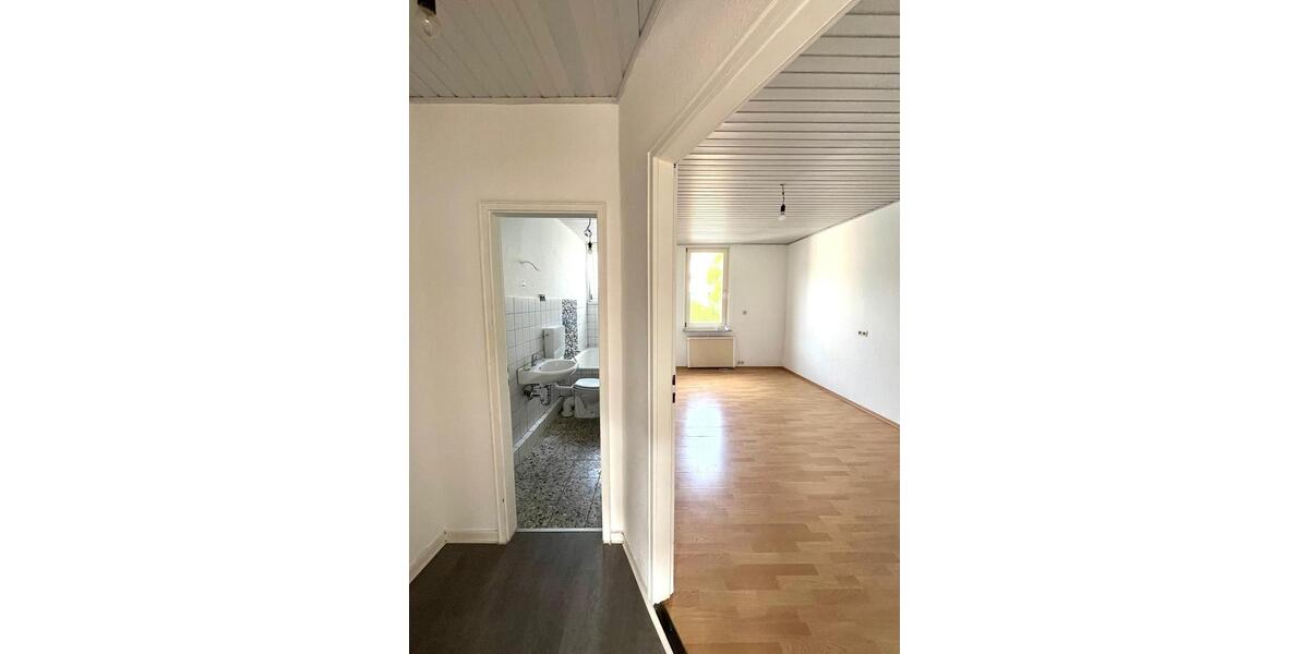 Etagenwohnung Pforzheim Brötzingen - 3.5 Zimmer, 89 m&sup2;, 920&euro; | Angebot:26563727