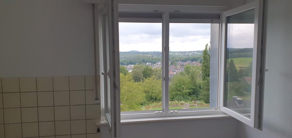 Dachgeschoßwohnung Stolberg (Rhld.) Büsbach - 1 Zimmer, 42 m&sup2;, 400&euro; | Angebot:25892876