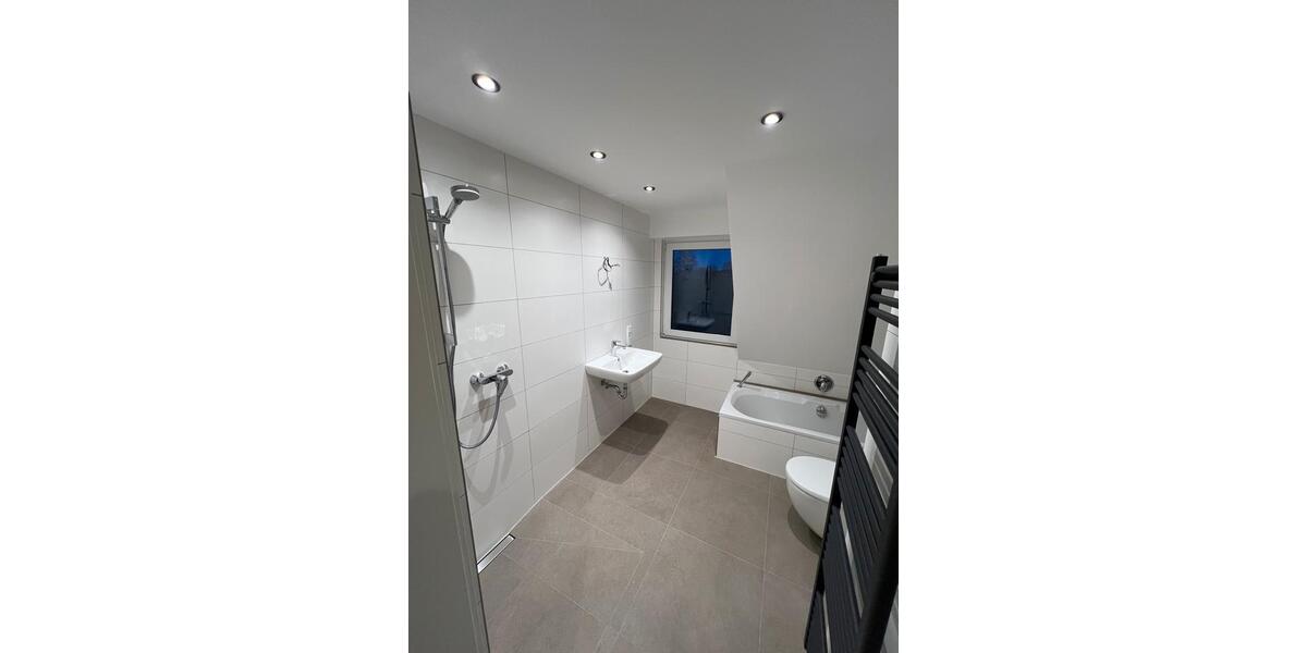 Dachgeschoßwohnung Warendorf - 2 Zimmer, 80 m&sup2;, 800&euro; | Angebot:24769189