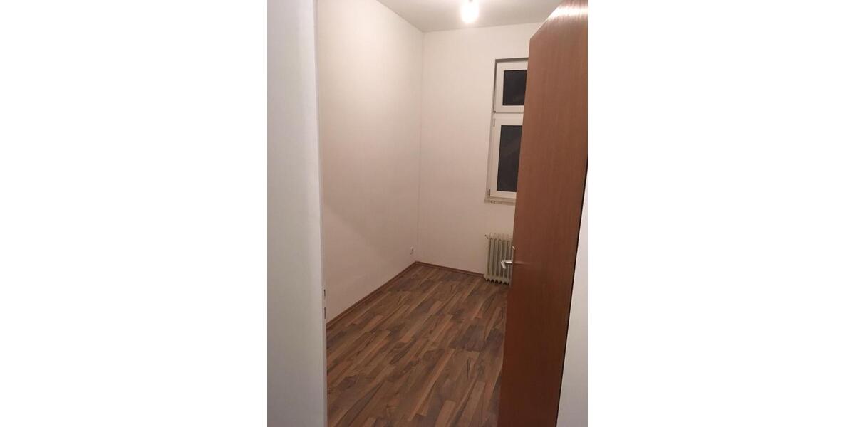 Erdgeschoßwohnung Celle Neustadt/Heese - 4 Zimmer, 80 m&sup2;, 900&euro; | Angebot:26433472