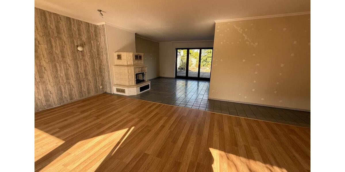 Stilvolle Wohnung mit großer Dachterrasse in bester Citylage von Delmenhorst 3 zimmer