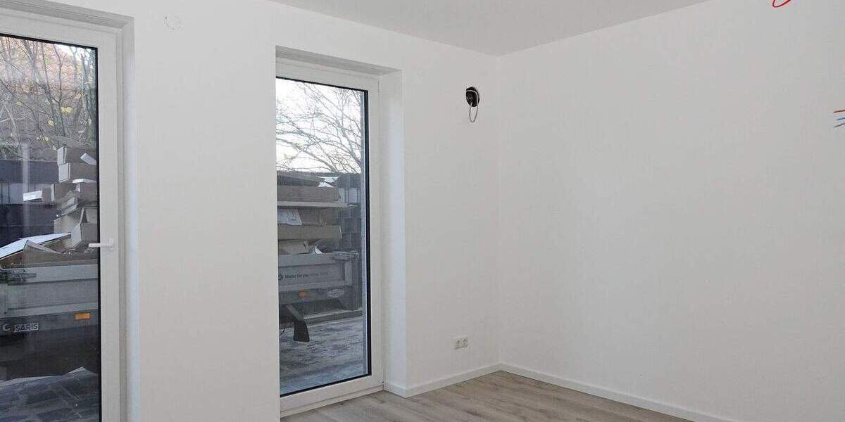 Etagenwohnung Esens - 3 Zimmer, 90 m&sup2;, 990&euro; | Angebot:24790988