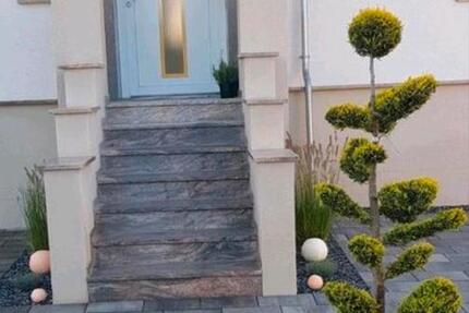 Haus Hundsangen - 6 Zimmer, 240 m&sup2;, 1.800&euro; | Angebot:25064673