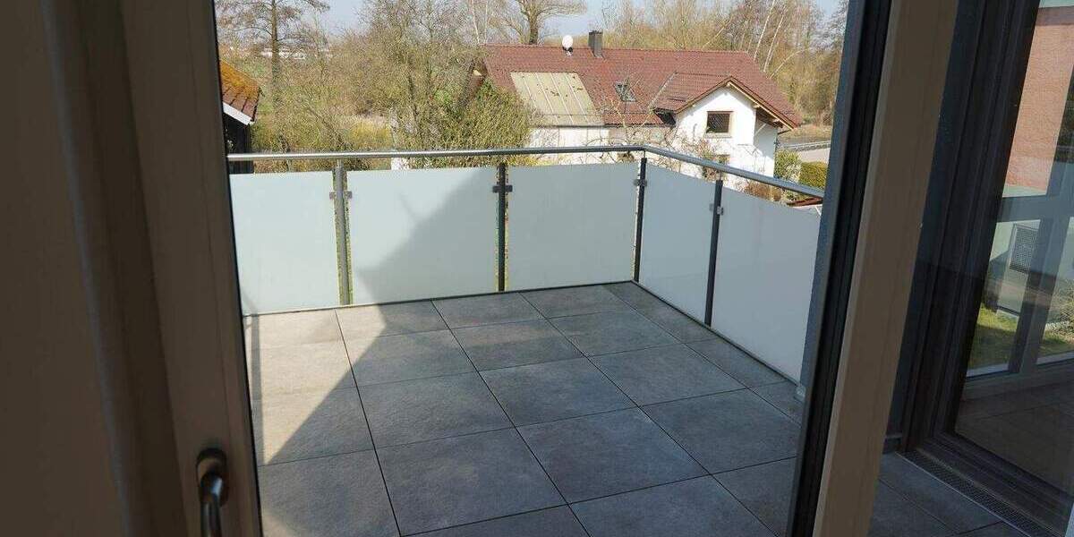 Etagenwohnung Straubing Alburg - 2 Zimmer, 79 m&sup2;, 710&euro; | Angebot:26155297