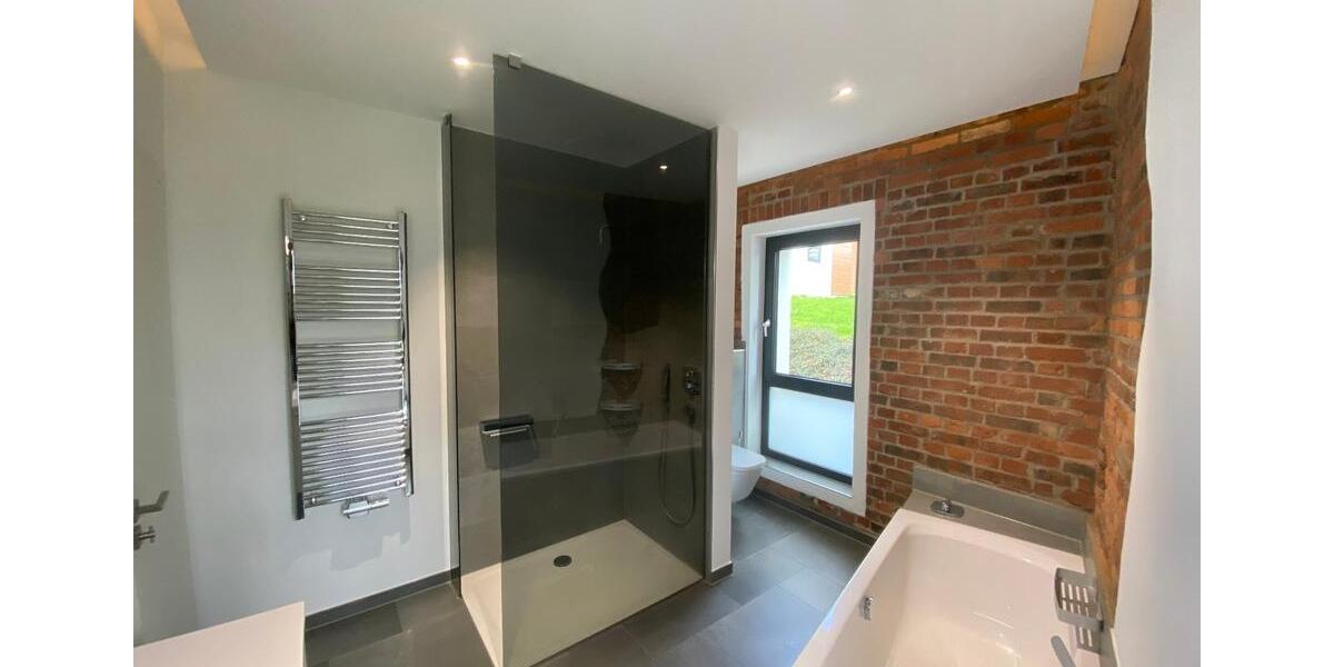 Terrassenwohnung Treuen - 4 Zimmer, 175 m&sup2;, 1.750&euro; | Angebot:25991296