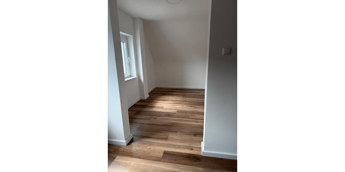 Dachgeschoßwohnung Gaildorf - 3 Zimmer, 60 m&sup2;, 700&euro; | Angebot:26531678