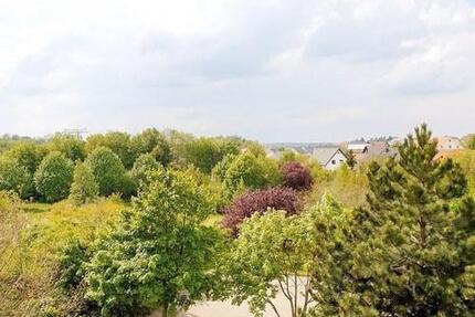4 Zimmer mit Balkon im Erdgeschoss zimmer