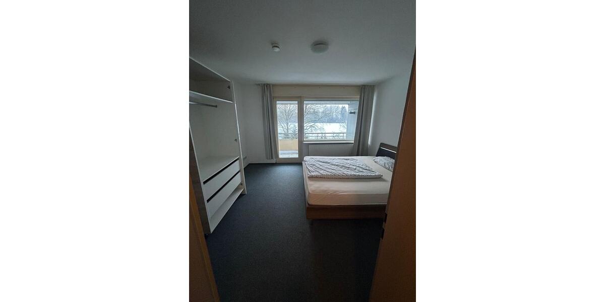 Wohnen auf Zeit Blomberg - 4 Zimmer, 100 m&sup2;, 15&euro; | Angebot:26044466