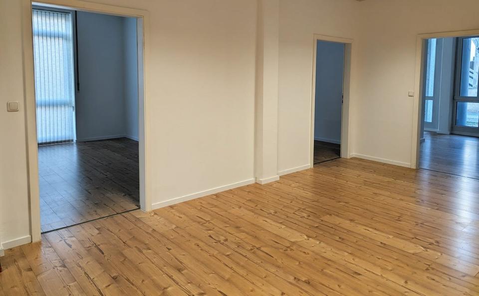 Erdgeschoßwohnung Heroldsberg - 4 Zimmer, 149 m&sup2;, 1.540&euro; | Angebot:25805707