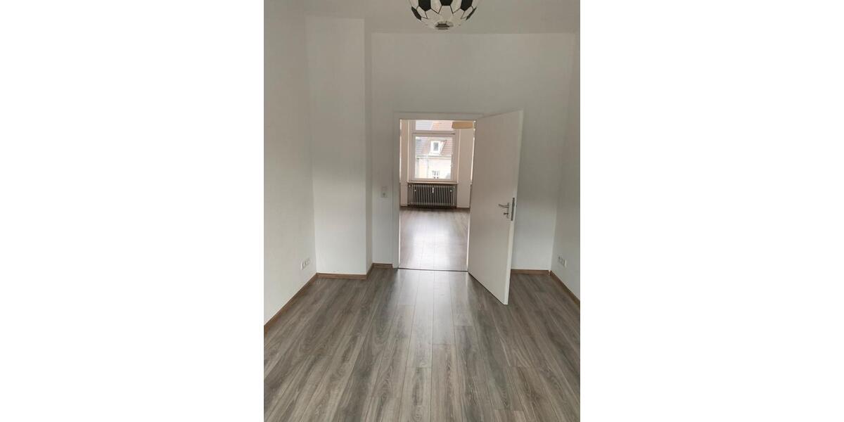 Etagenwohnung Wuppertal Arrenberg - 4 Zimmer, 85 m&sup2;, 800&euro; | Angebot:25223751