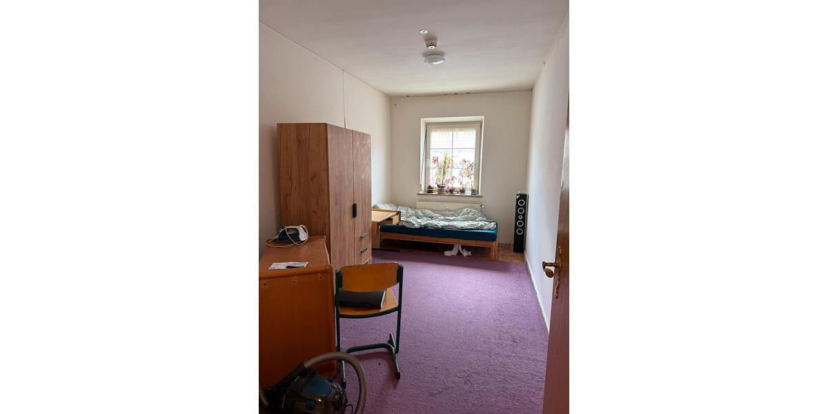 Etagenwohnung Dillingen an der Donau - 1 Zimmer, 78 m&sup2;, 1.030&euro; | Angebot:24827417