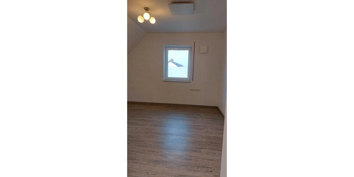 Dachgeschoßwohnung Offingen - 2 Zimmer, 55 m&sup2;, 720&euro; | Angebot:25839182