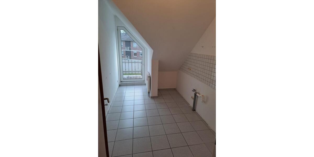 Dachgeschoßwohnung Herzogenrath - 3 Zimmer, 70 m&sup2;, 510&euro; | Angebot:26535326