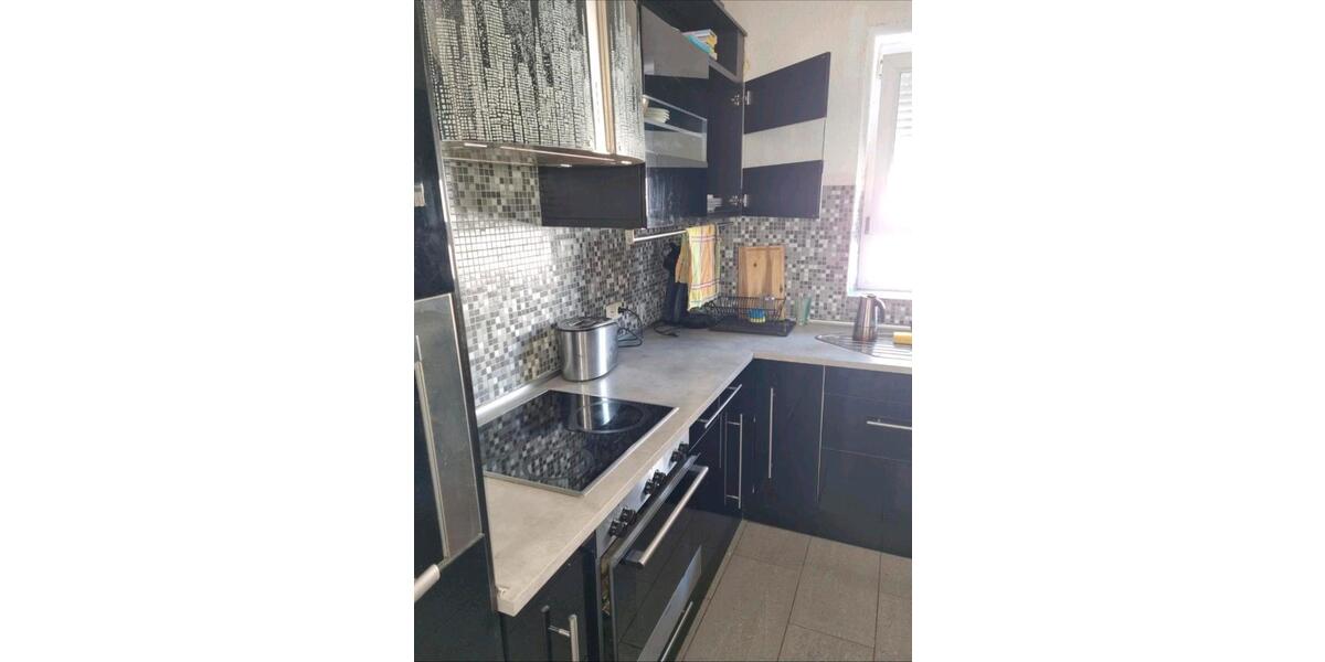 WG Zimmer in einer dreier WG 4 zimmer