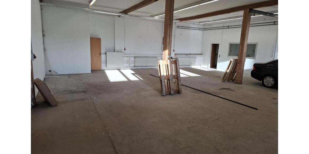 Gewerbehalle beheizt + Büro zu vermieten + Wohnhaus zimmer