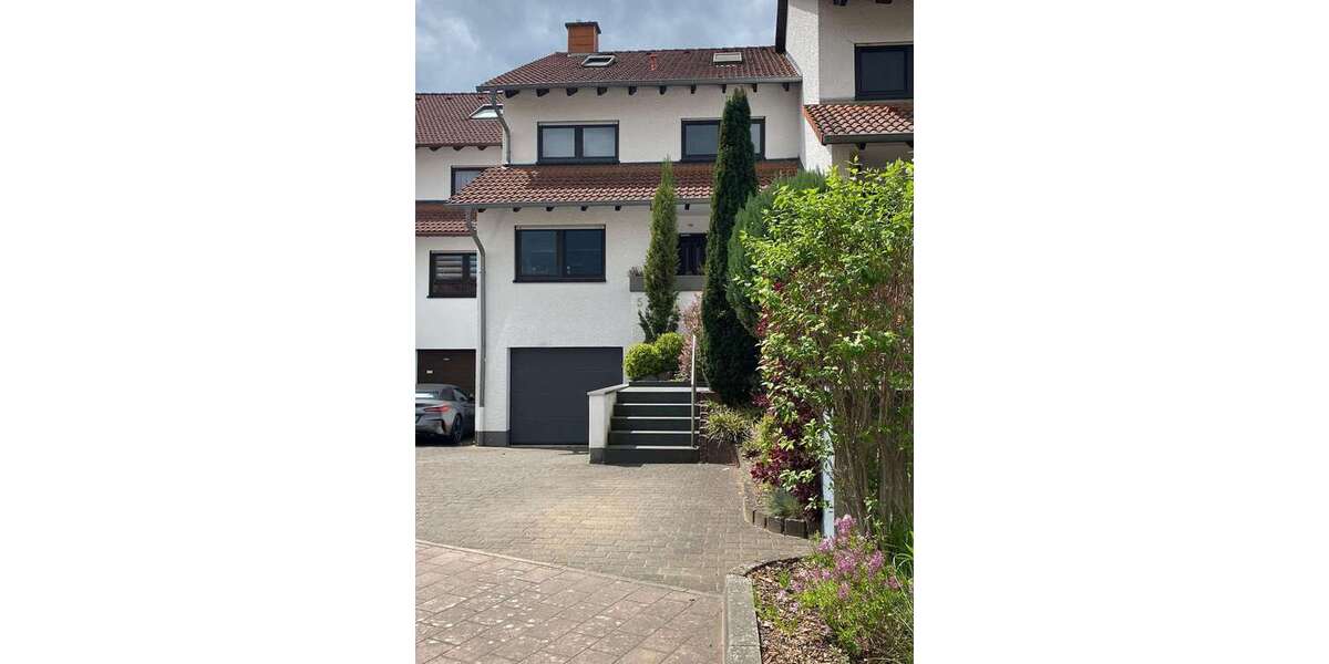 Haus zum Mieten in Trippstadt 1.900 € 200 m² 5 zimmer