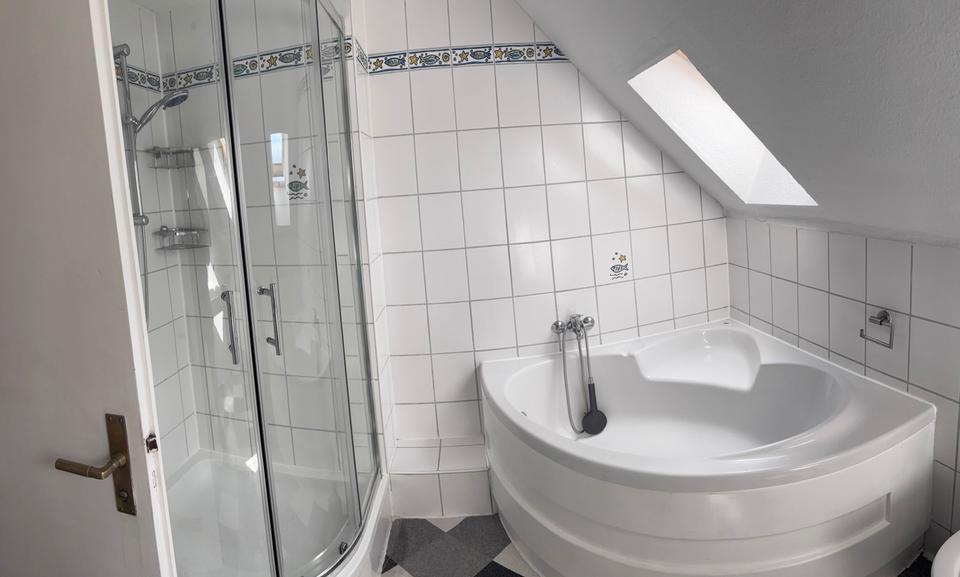 Wohnen auf Zeit Langenfeld (Rheinland) - 3 Zimmer, 75 m&sup2;, 450&euro; | Angebot:24552394