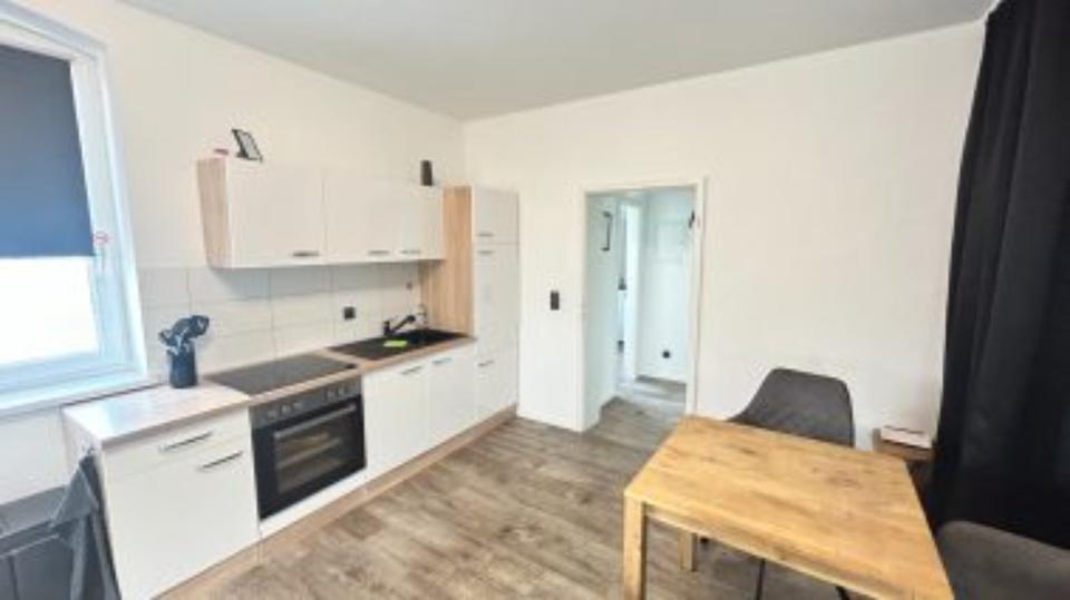 Dachgeschoßwohnung Finsterwalde - 1 Zimmer, 30 m&sup2;, 240&euro; | Angebot:25073775