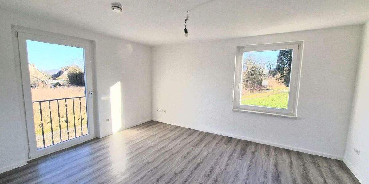 Etagenwohnung Deensen - 2 Zimmer, 63 m&sup2;, 295&euro; | Angebot:24891695