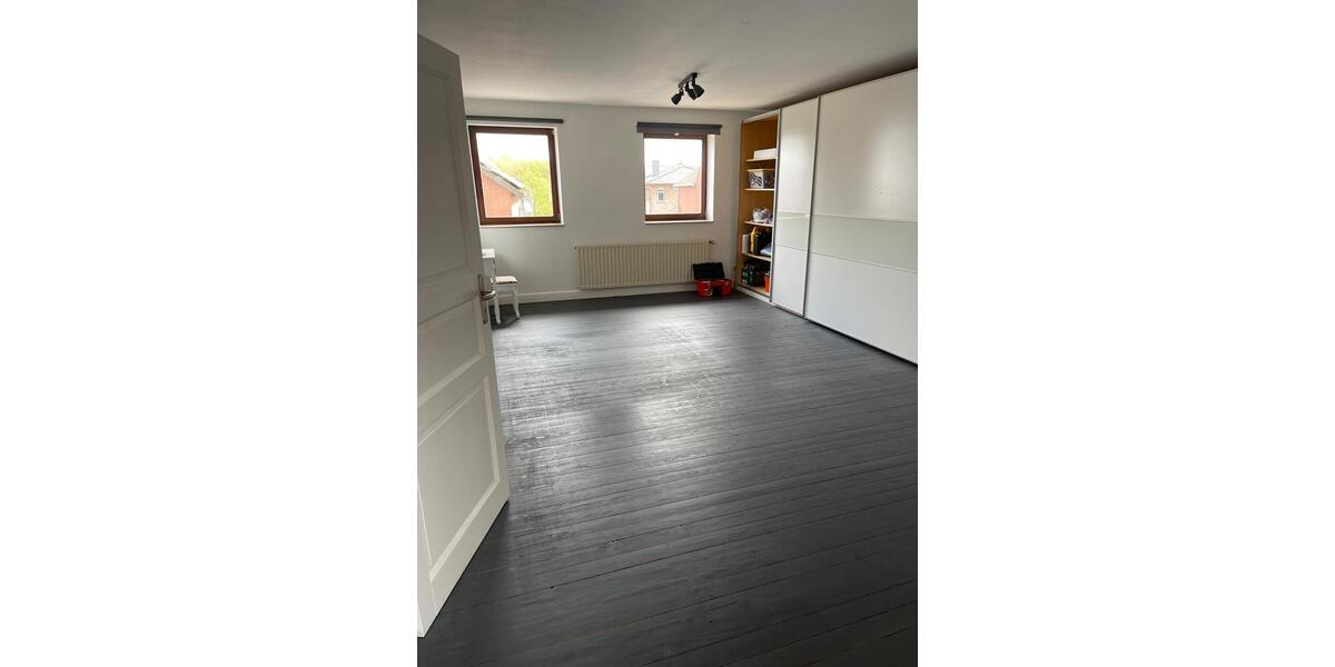 Etagenwohnung Heinsberg - 5 Zimmer, 162 m&sup2;, 1.200&euro; | Angebot:23869914