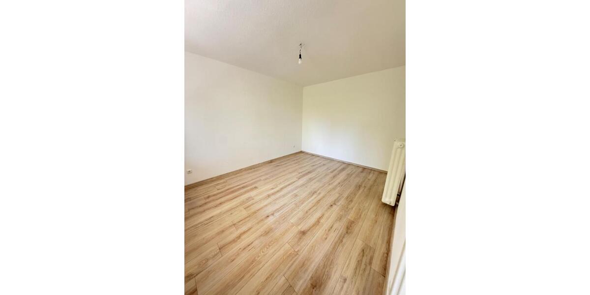 Etagenwohnung Solingen Wald - 2 Zimmer, 52 m&sup2;, 479&euro; | Angebot:24489873