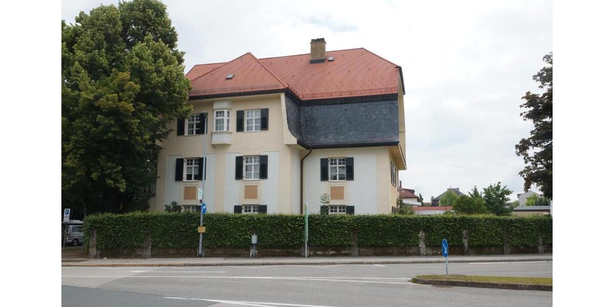 Etagenwohnung Traunstein - 5 Zimmer, 170 m&sup2;, 1.600&euro; | Angebot:26702875