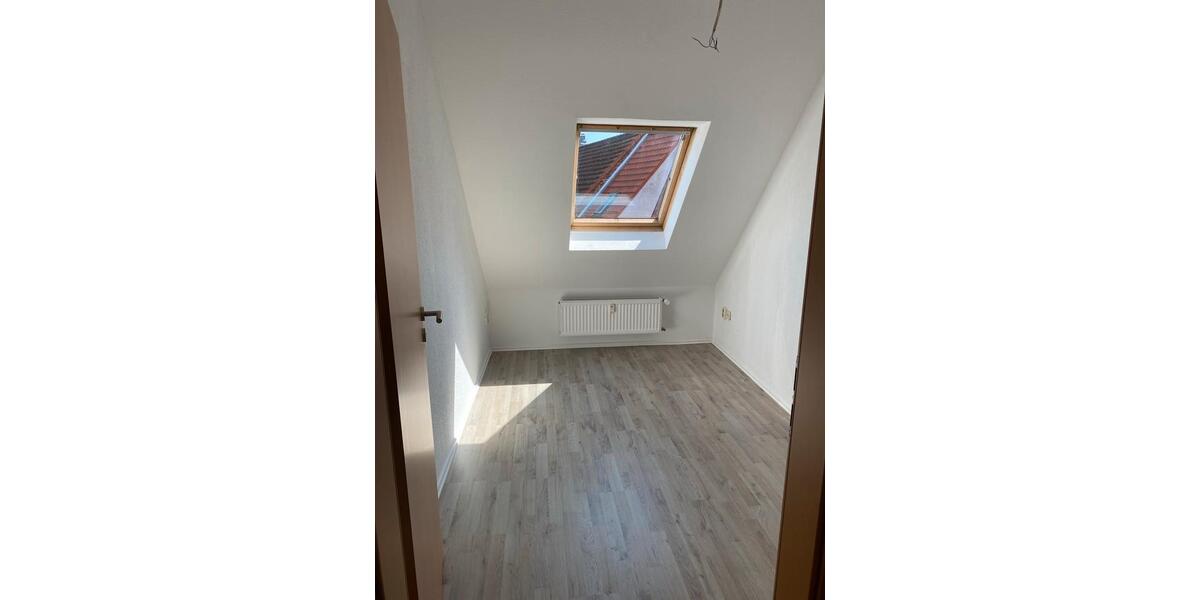 Dachgeschoßwohnung Halberstadt - 3 Zimmer, 76 m&sup2;, 440&euro; | Angebot:26251271